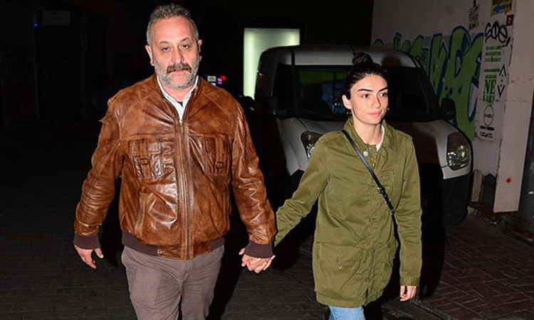 Hazar Ergüçlü Onur Ünlü çifti: Hep yakalanıyoruz - Resim: 1