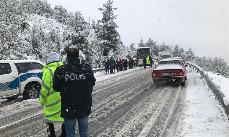 Hortum kar yağışı şiddetli yağmur meteoroljiden uyarılar arka arkaya geldi - Resim: 3