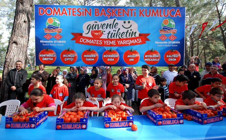 3 dakikada 13,5 kilogram domates yediler - Resim: 2