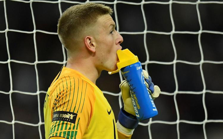 Dünya o penaltı taktiğini konuşuyor! İngiliz kaleci... - Resim: 2