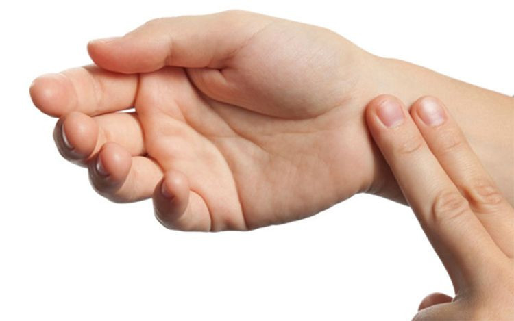 Nabız normali kaç olmalı? Bebek, çocuk ve yetişkin normal nabız değeri farklı - Resim: 1