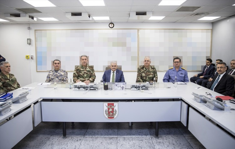 Karargah'taki o fotoğrafta dikkat çeken ayrıntı! İlk kez kullandılar... - Resim: 1