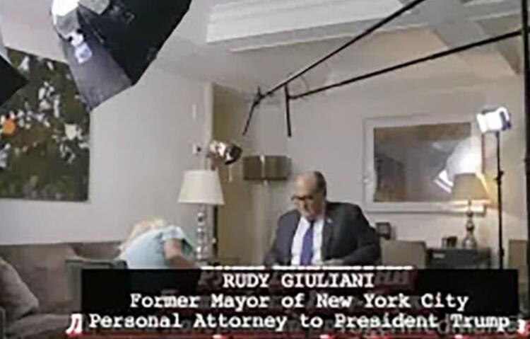 Trump'ın avukatı Rudy Giuliani’nin otel odasındaki iğrenç görüntüleri ifşa oldu! - Resim: 4