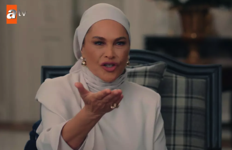 Bu Hülya Avşar mı? Dizinin ilk bölümü yayınlandı, Avşar'ın yüzündeki filtre olay oldu - Resim: 7