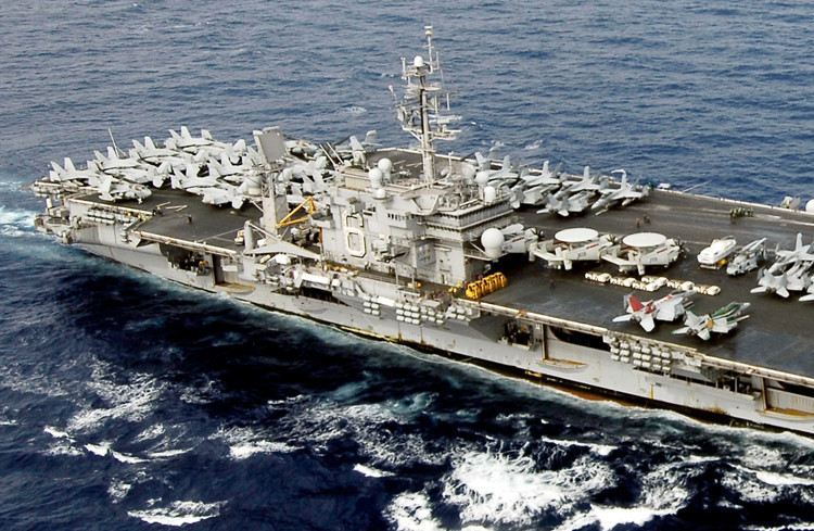 ABD uçak gemisine bakın! Amerika Suriye savaşı için bunu yolladı - Resim: 1