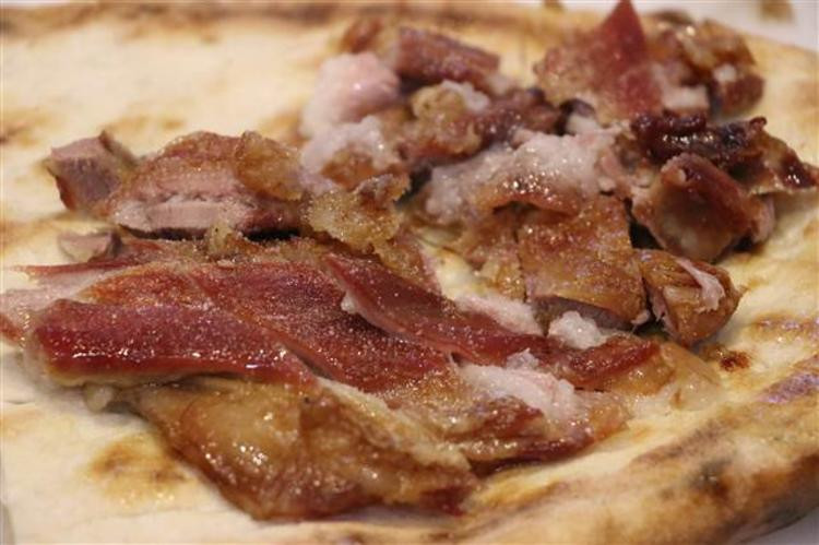 3 metrelik kuyuda 2 saatte pişiyor: Kahvaltıda yeniyor! - Resim: 1