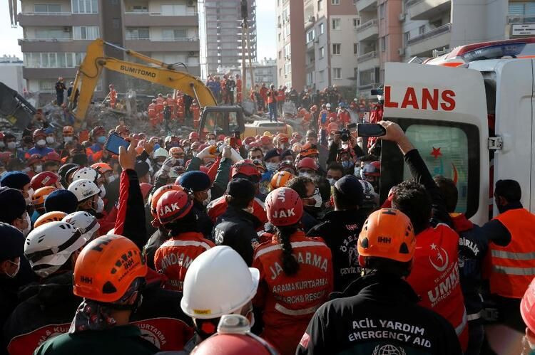 Tüm dünya İzmir depremindeki Ayda ve Elif bebek mucizelerini konuşuyor! - Resim: 4