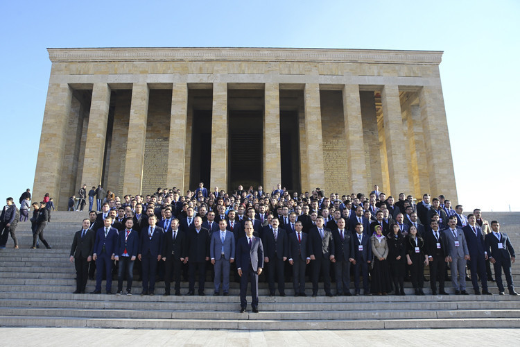 Ülkü Ocaklarından Anıtkabir'e anlamlı ziyaret - Resim: 3
