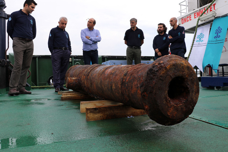 Didim'de 18. yüzyıldan kalma savaş gemisi bulundu! İçinden çıkanlara bakın - Resim: 1