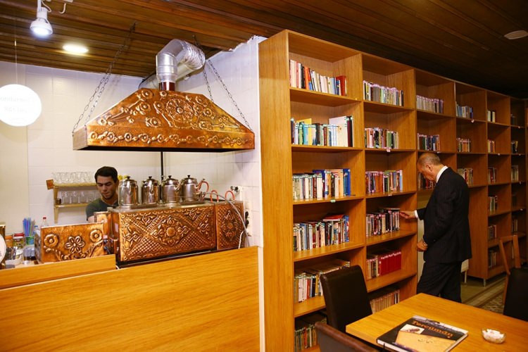 Cumhurbaşkanı Erdoğan'dan 'kıraathane' ziyareti - Resim: 1