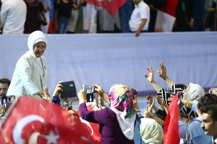 AK Parti Kadın Kolları 5. Olağan Kongresi'nden renkli kareler! - Resim: 2