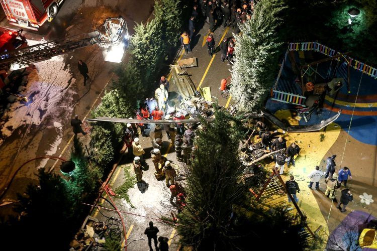 İstanbul'da askeri helikopter düştü: 4 askerimiz şehit oldu - Resim: 4