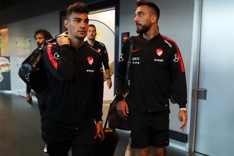 Emre Belözoğlu'na tuvalet fırçası uzatan kim? Çirkin hareket İzlanda basınında - Resim: 1