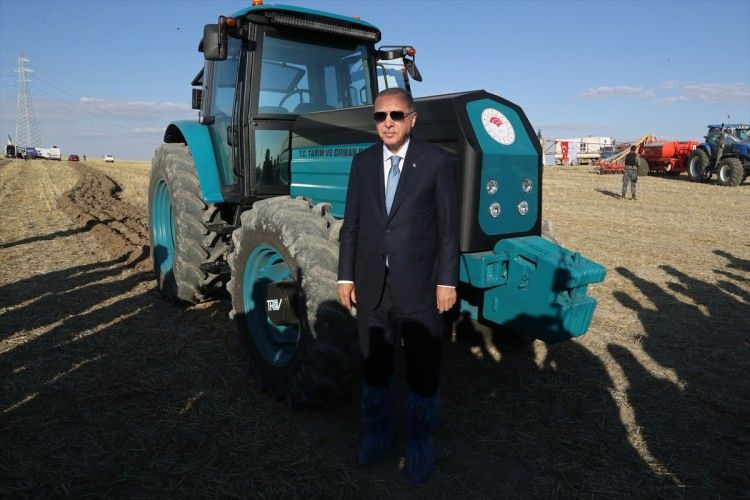 Cumhurbaşkanı Erdoğan, Hasat Bayramı'nda biçerdöver kullandı - Resim: 3