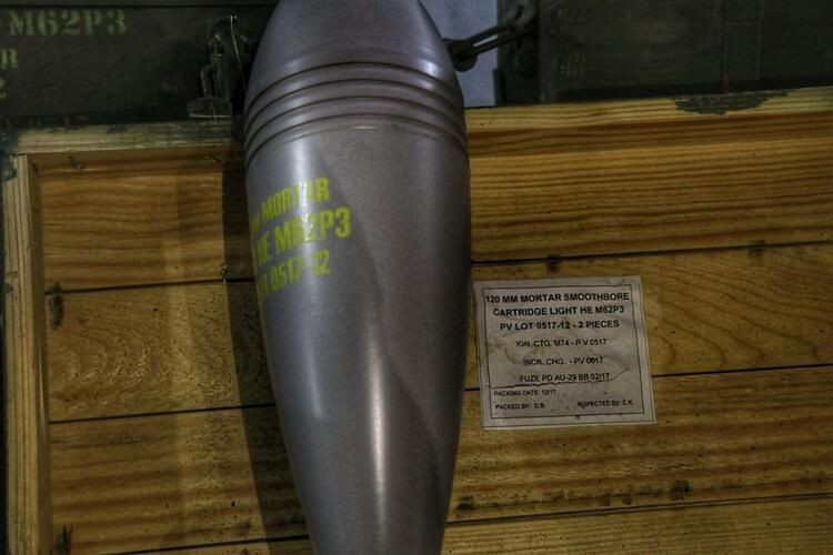 YPG'nin silah deposu ele geçirildi! ABD yapımı havan topları bulundu - Resim: 2