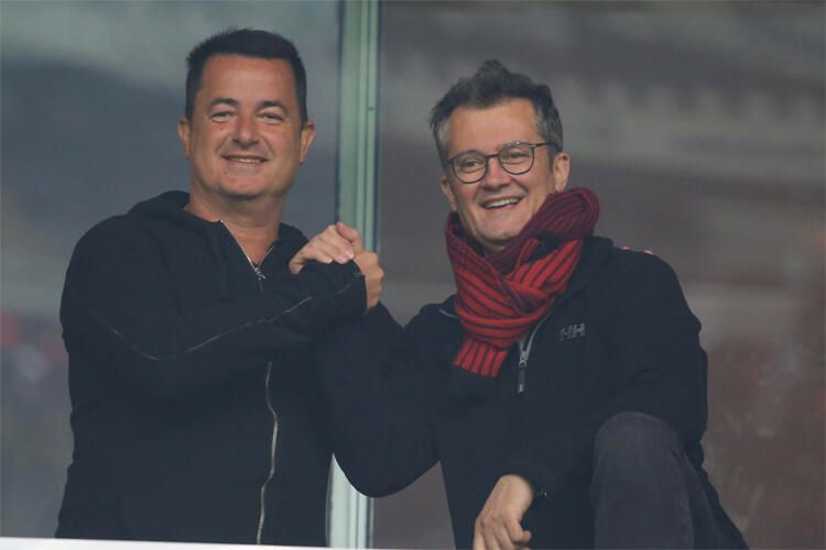 Acun Ilıcalı derbiyi izledi Fenerli futbolcuyu hedef aldı bir an önce Fenerbahçe’den gitsin - Resim: 1
