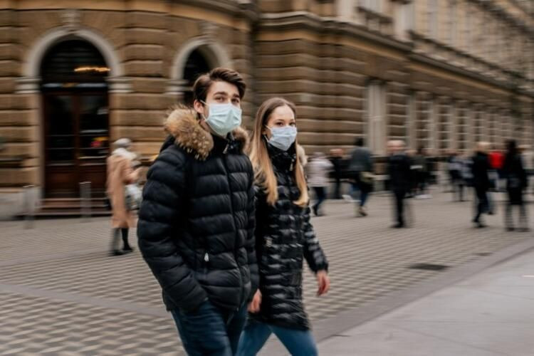 Koronavirüs bu yanlış alışkanlıklarla yayılıyor! Bu hatayı günde en az 90 kez yapıyoruz! - Resim: 4