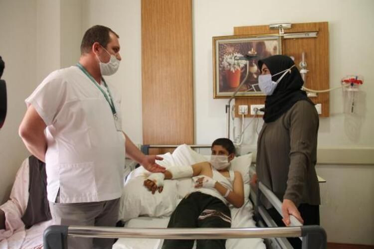 Şanlıurfa'da yılanlar ortaya çıktı çocuğun eli kesilmekten son anda kurtuldu - Resim: 3