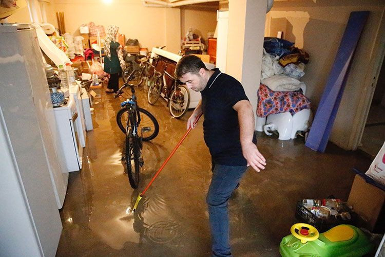 Meteoroloji'den kuvvetli sağanak uyarısı! Kırmızı alarm saat verildi dolu, su baskını görülebilir bu illerdekiler aman dikkat! - Resim: 2