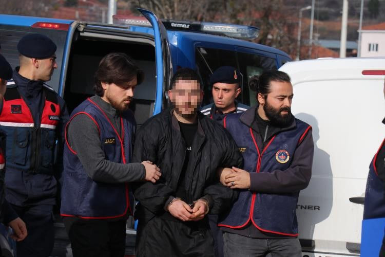 Denizli'deki dehşete düşüren olay! Fotoğraftaki o bebek 20 yıl sonra katili oldu - Resim: 1