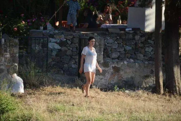 Nurgül Yeşilçay İzmir'deki evinden paylaştı! O alışkanlıklar olay... - Resim: 1