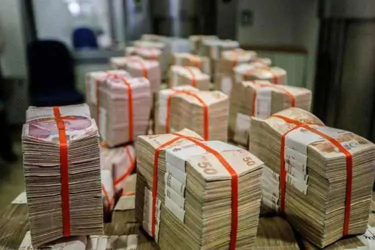 Dünyanın süper zenginleri belli oldu: Türkiye'deki ultra zengin sayısı dikkat çekti - Resim: 1
