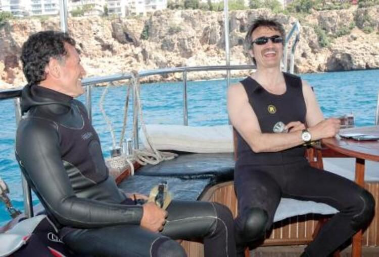 Eski bakan Kürşat Tüzmen ekran yıldızı oluyor! Motorsikletle bir yol hikâyesi yazacak - Resim: 4