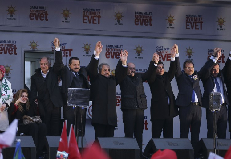 Yıldırım'ın mitinginde dikkat çeken pankart! - Resim: 3