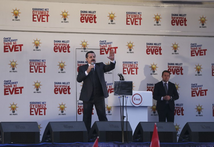 Yıldırım'ın mitinginde dikkat çeken pankart! - Resim: 4