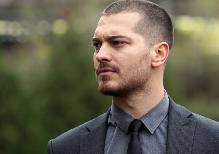 Çağatay Ulusoy yeni evine servet ödeyecek! - Resim: 1