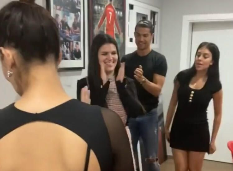 Ronaldo karantina kurallarını çiğnedi doğum günü partisine katıldı - Resim: 1