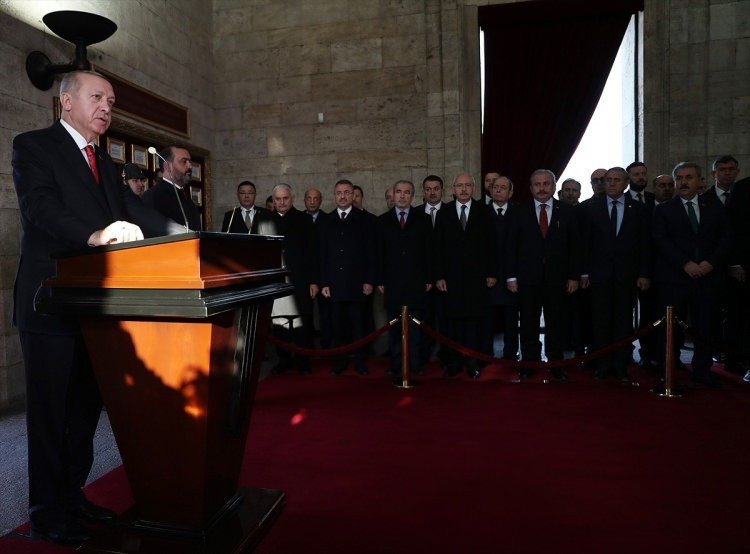 Anıtkabir'de dikkat çeken görüntüler Erdoğan Akşener ve Bahçeli'yi... - Resim: 4