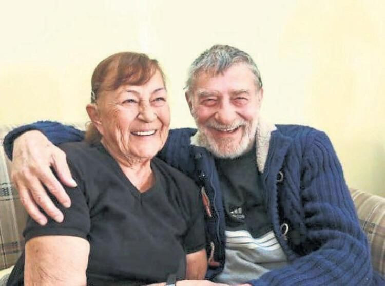 Eşi ölünce dağıldı 'camdan onu görüyorum' diyen Ahmet Mekin her gün mezarlığa bakın ne diyor - Resim: 2