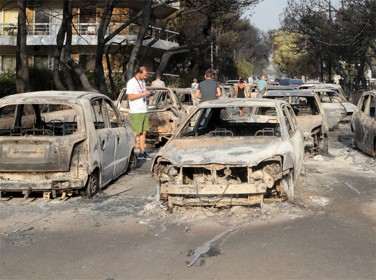 Yer yanıyordu! İşte felaketin şiddetini gösteren en çarpıcı fotoğraflar - Resim: 4