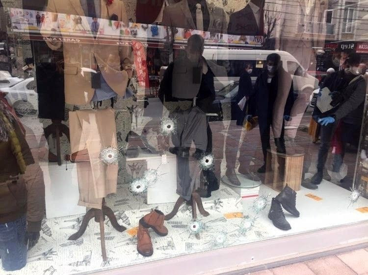 Esenyurt'ta haraç çetesi çökertildi! Esnafı önce tokatladılar, sonra kurşunladılar - Resim: 2