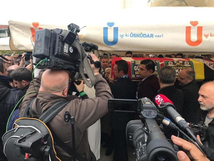 'Sinyor' Can Bartu son yolculuğuna uğurlandı - Resim: 3