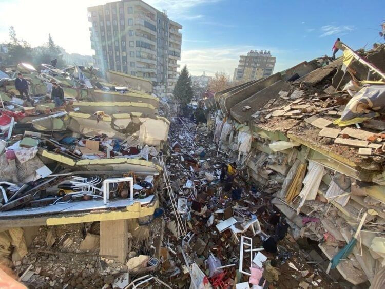 Depremde ölenlerin eşi ve çocuğuna emekli aylığı bağlanacak! Emekli aylığı için aranan şartlar neler? - Resim: 3