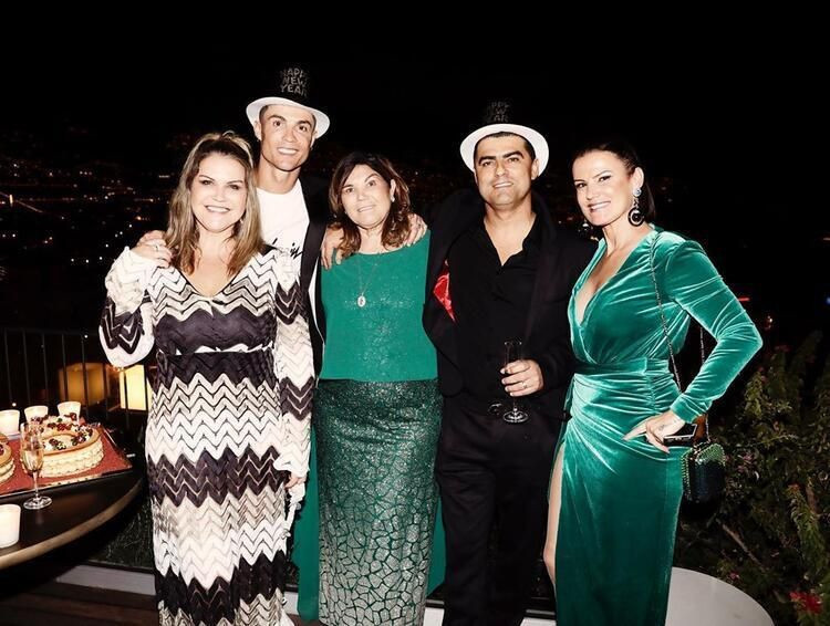 Ronaldo karantina kurallarını çiğnedi doğum günü partisine katıldı - Resim: 4