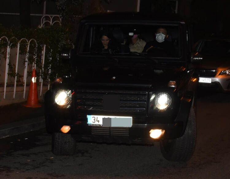 Sibel Can'ın kızı Melisa Ural ünlü iş adamının oğluyla yakalandı! Panikleyip kaçtılar - Resim: 1