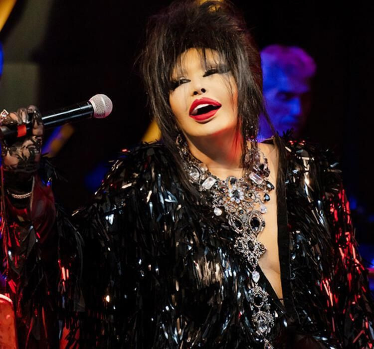 'Gerçekleri benden duysunlar' deyip Bülent Ersoy konuştu: Çukur yıldızı kızdıracak sözler: Sahne ücreti... - Resim: 1