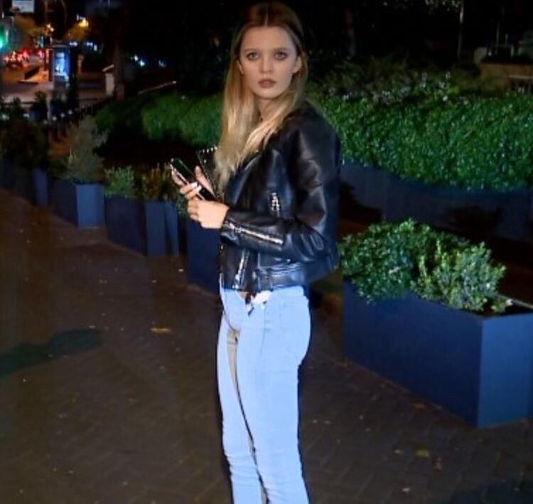 Korona partisine ünlü isimler akın etti! Yakalanınca parmak işareti yaptı - Resim: 3