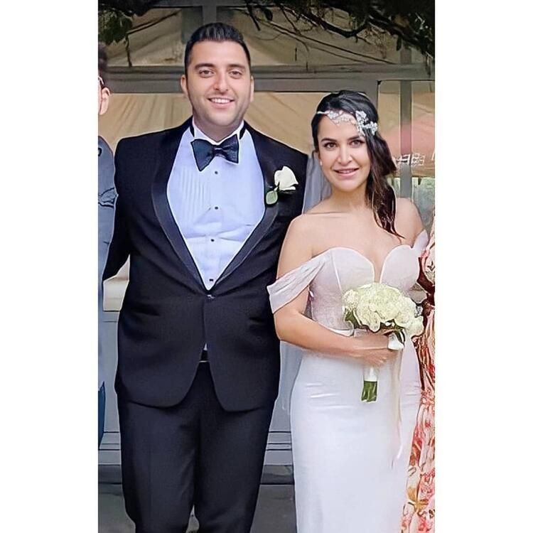 MasterChef Duygu Acarsoy kendisini aldatan nişanlısı Uğur Atun ile evlendi! - Resim: 4