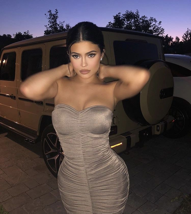 Kylie Jenner'ın kızına aldığı çantanın fiyatı dudak uçuklattı - Resim: 1