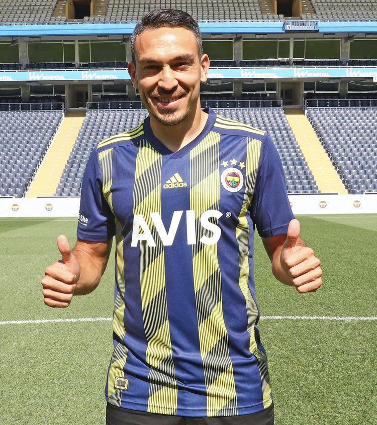 Ünlü futbolcu Mevlüt Erdinç'ten şok iddialar! Karım çocuklarımı kaçırdı, çocuklar senden değil diyor! - Resim: 1