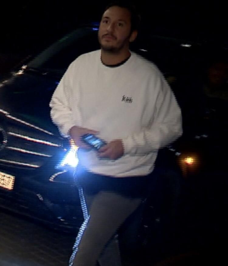 Korona partisine ünlü isimler akın etti! Yakalanınca parmak işareti yaptı - Resim: 2