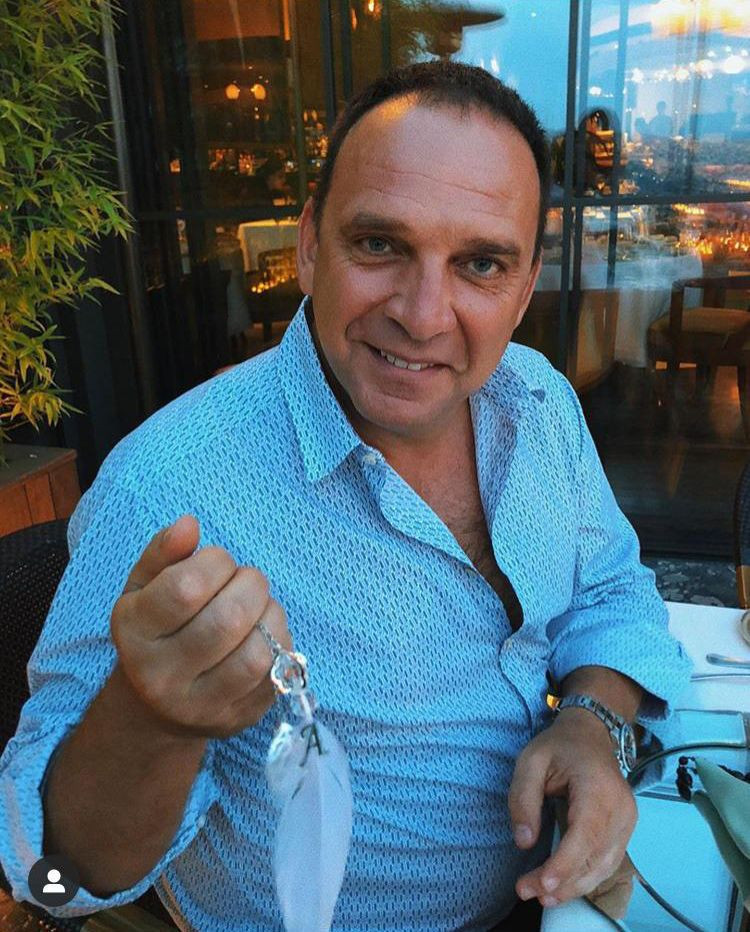 Hülya Koçyiğit'in damadı Ender Alkoçlar iflas etti! Engin Altan Düzyatan da damadı... - Resim: 2