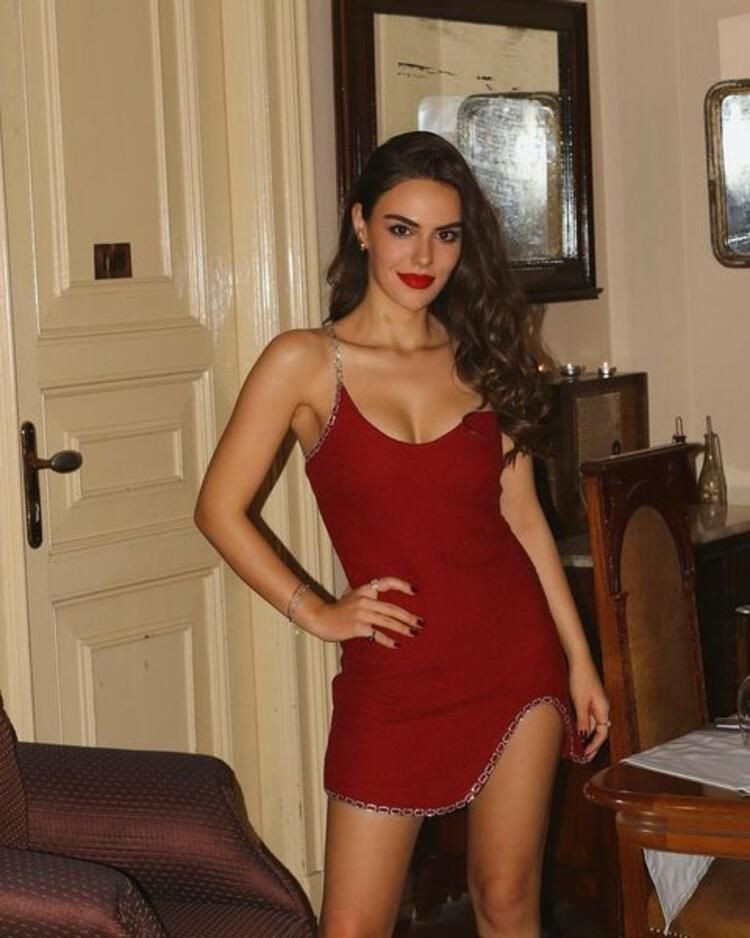 Türkan'ın ne dizide ne gerçek hayatta aşktan yana yüzü gülmüyor! Özgü Kaya'dan bomba gibi itiraflar.. - Resim: 3