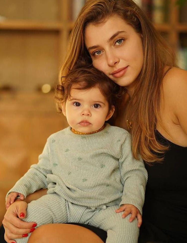 Ünlülerin bebekleri bir pozlarıyla rekor kırıyorlar! İşte Fahriye Evcen Hazal Kaya ve Pelin Akil'in çocukları - Resim: 4