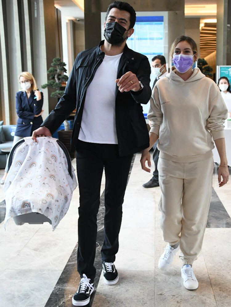 Sinem Kobal Kenan İmirzalıoğlu'ndan kızları Lalin ile ilk poz geldi doğumu anlattılar - Resim: 2