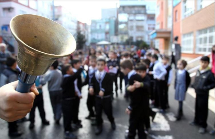 'Sömestr tatili uzatılsın' Twitter'da TT oldu Mustafa Sandal'ın twitine Gülben Ergen'den destek - Resim: 2